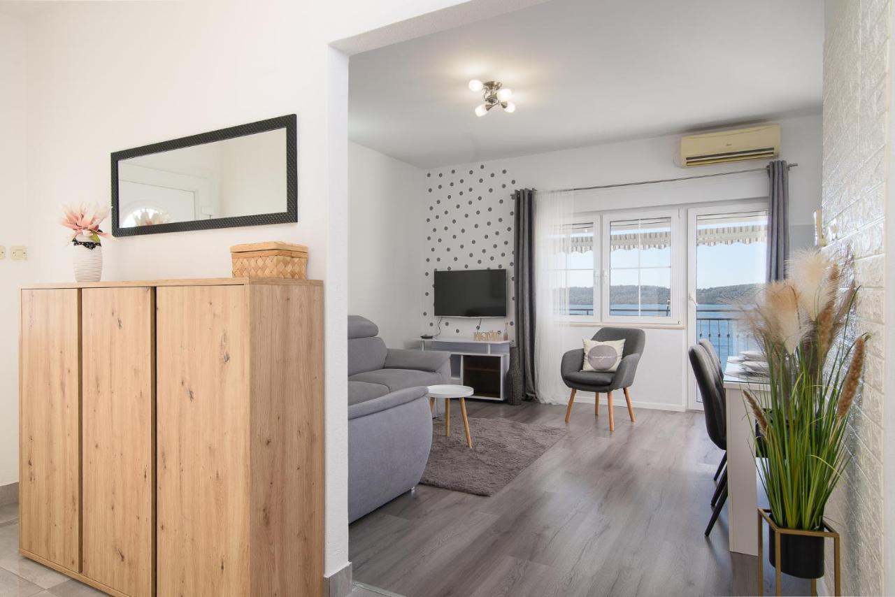 Apartment Kristina Trogir Ngoại thất bức ảnh
